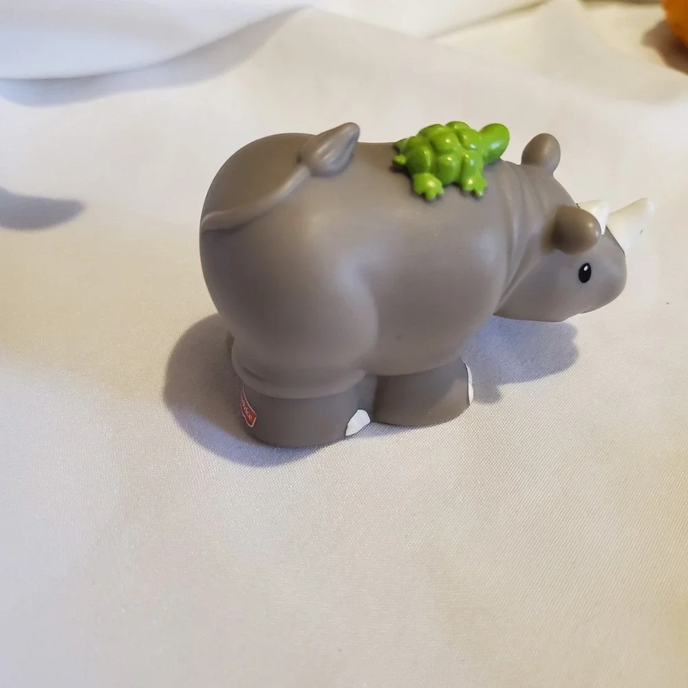 Fisher Price Little‎ People Noah's Ark Replacement Hippo with Bird Figure